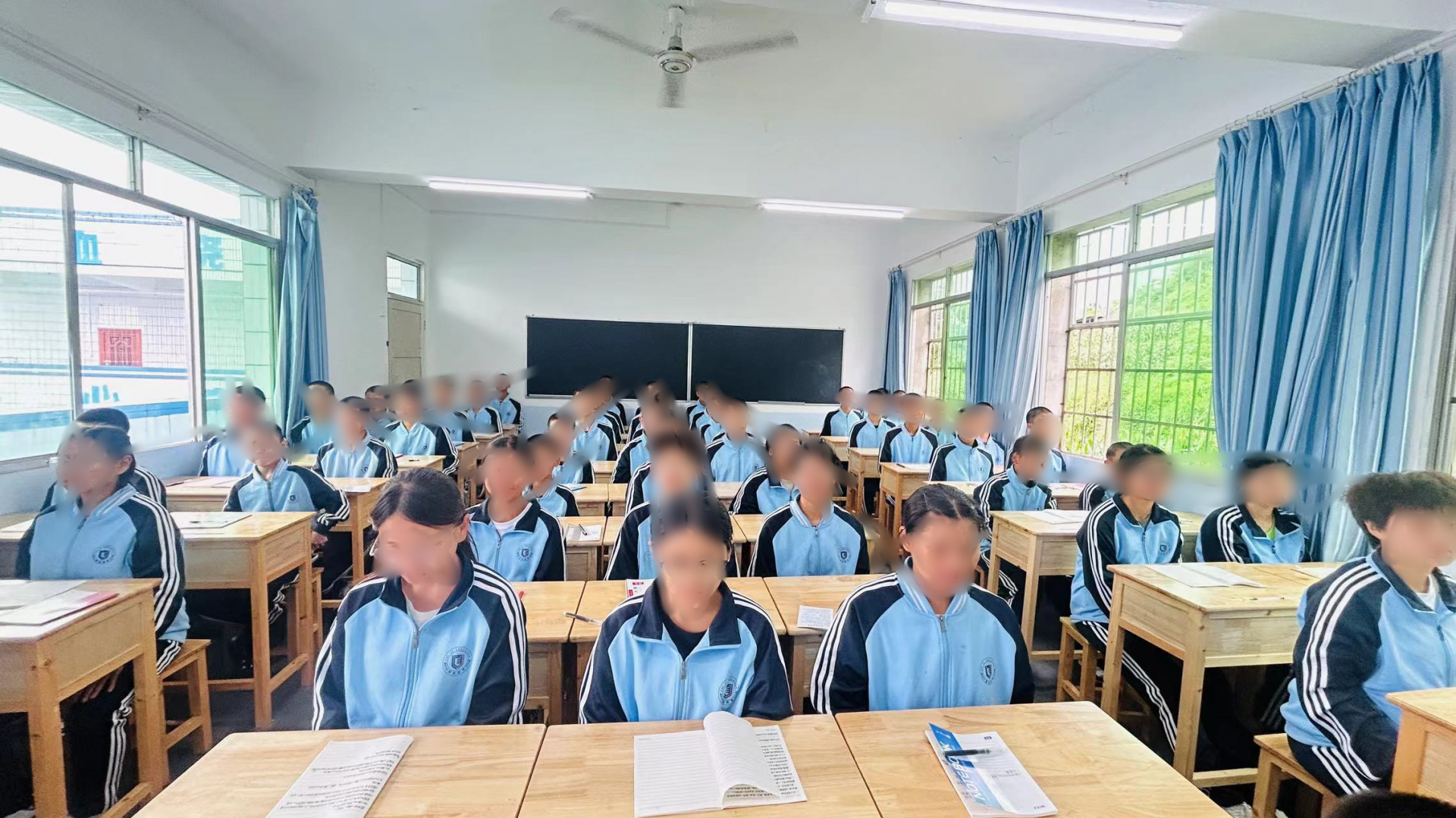 学生上课